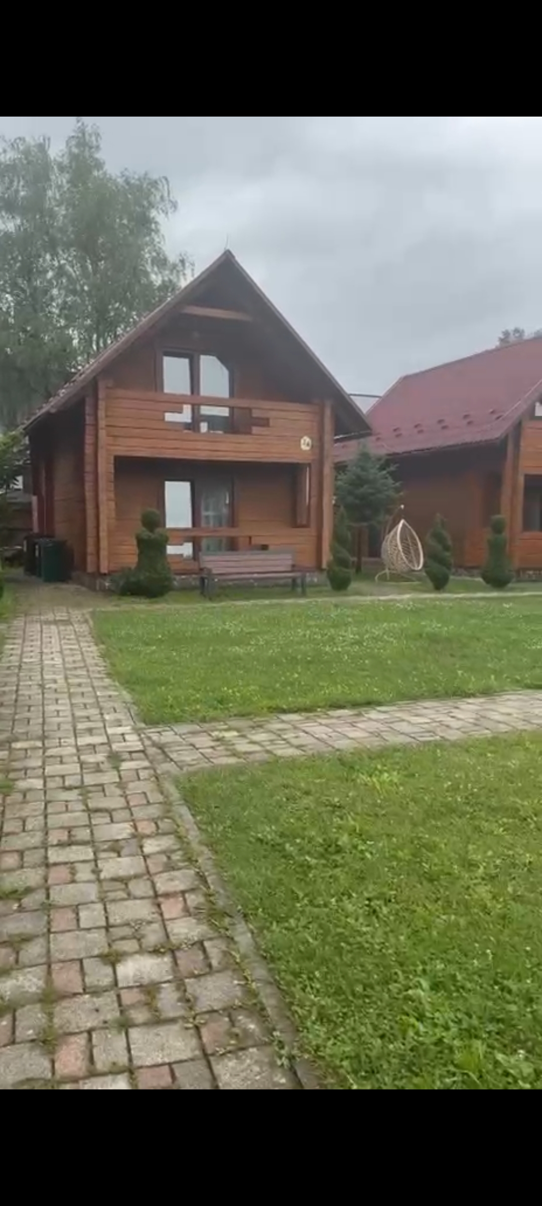 Оренда нерухомого майна, що належить АТ «УКРБУДІНВЕСТБАНК»: готельний комплекс, загальною площею: 341,9 кв.м. за адресою: Закарпатська обл., Свалявський р., с. Поляна, вулиця Духновича, 131а